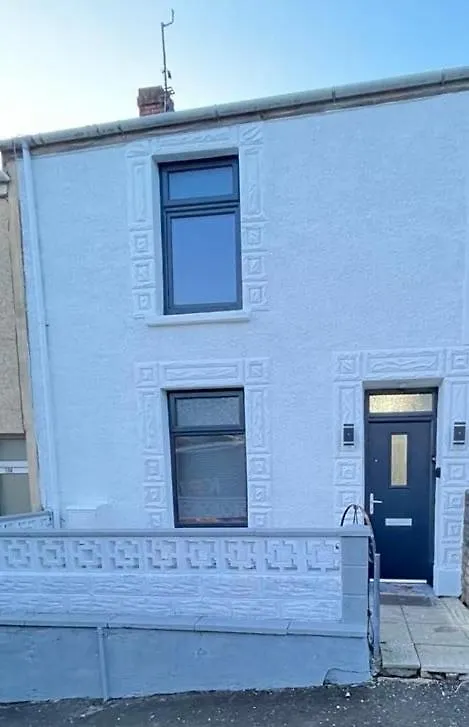 Your Home Away, Luxury House Swansea 0*,  United Kingdom