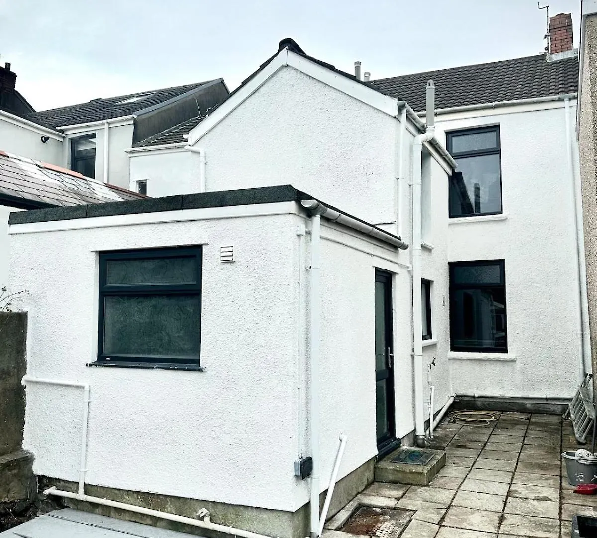 Your Home Away, Luxury House Swansea Holiday home