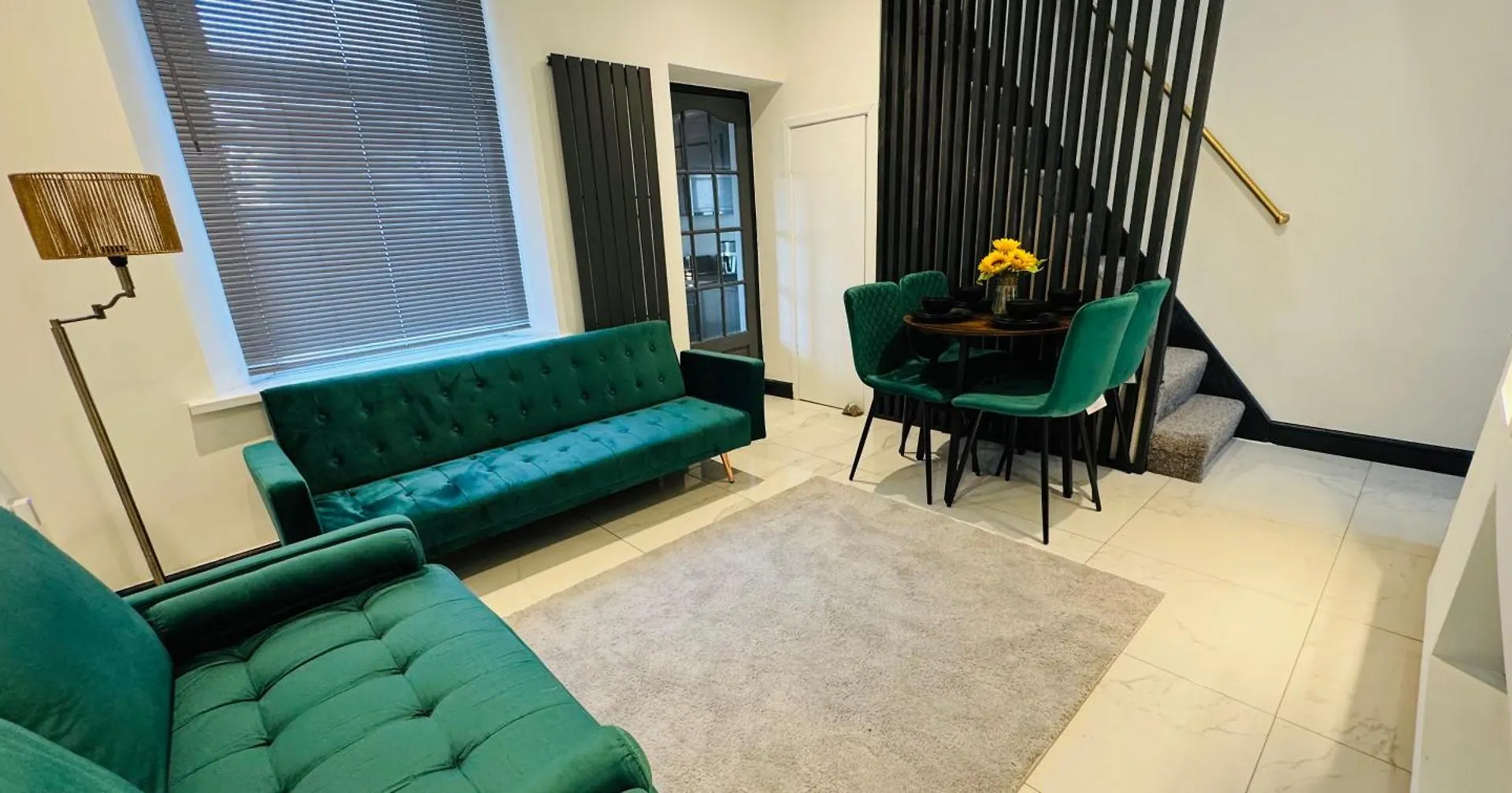 Your Home Away, Luxury House Swansea Holiday home